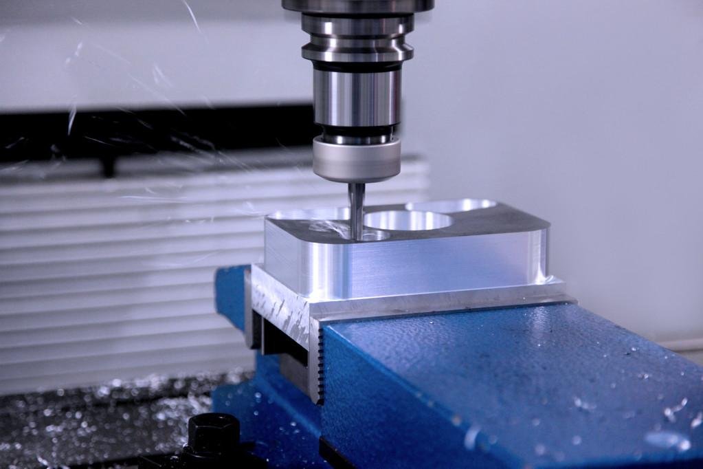 Trusted CNC cutting tools supplier serving 200+ factories in Europe and North America